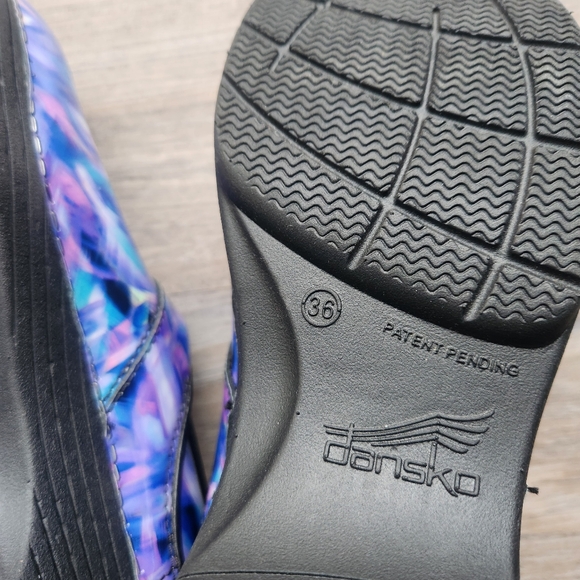 NWOT Dansko Blue Crush Patent LT Pro Women’s Clogs - Picture 6 of 12